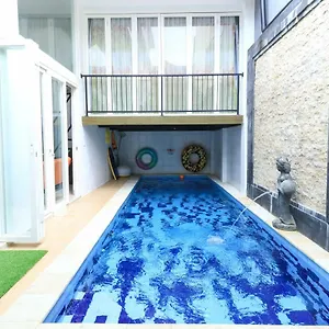Donata House Jimbaran